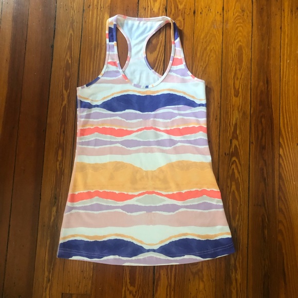 Lululemon pattern tank top - Picture 1 of 3